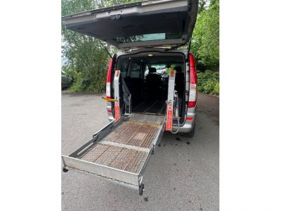 Mercedes Viano 2.2 CDI kompakt - Behindertenulbau  - 4