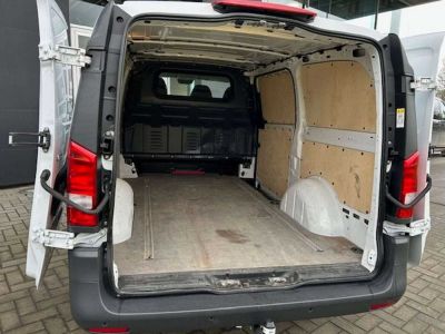 Mercedes Vito 114d L2 - PDC - Trekhaak - Airco - 270° deuren  - 14