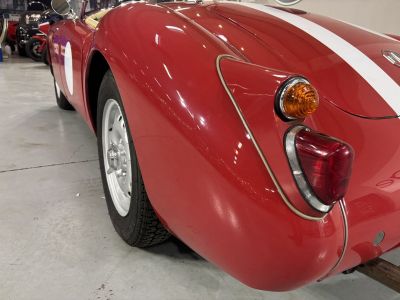 MG MGA Twincam  - 24