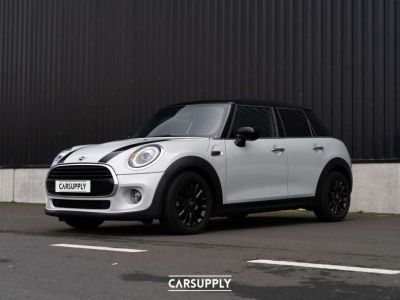 Mini Cooper 1.5 automaat - leder - Pano dak - Harman Kardon  - 2