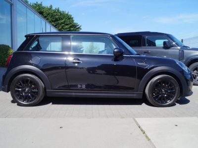 Mini Cooper 1.5i ONE AUTOMAAT Carplay FullLED PDC Black  - 3