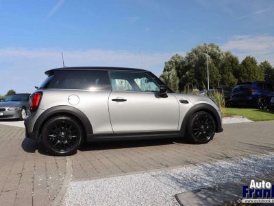 Mini Cooper AUT 3-D APPLE CARPL NAVI BLACK-PACK 16  - 8