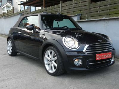 Mini Cooper Cabrio 1.6i Highgate Pack Sport cuir navig clim pdc ect  - 1