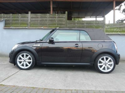 Mini Cooper Cabrio 1.6i Highgate Pack Sport cuir navig clim pdc ect  - 2