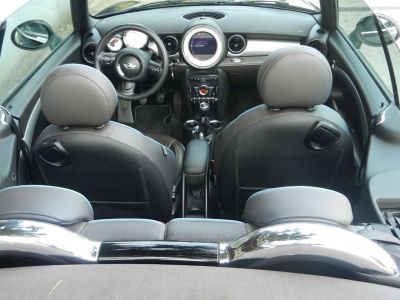 Mini Cooper Cabrio 1.6i Highgate Pack Sport cuir navig clim pdc ect  - 17