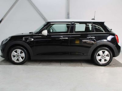 Mini Cooper D 1.5 ~ Airco PDC Top Deal  - 8