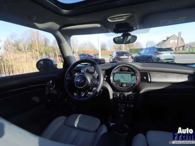 Mini Cooper D AUT NAVI LEDER PANO -HUD PDC A  - 20