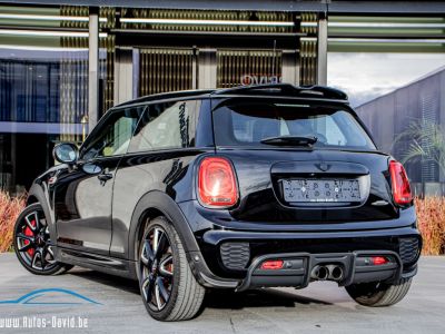 Mini Cooper John Works 2.0AS JCW 231PK - HARMAN KARDON - SPORTUITLAAT - KEYLESS GO - CARBON - CAMERA  - 2