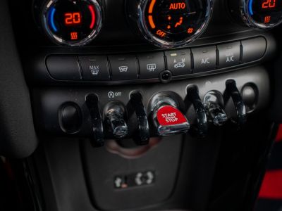 Mini Cooper John Works 2.0AS JCW 231PK - HARMAN KARDON - SPORTUITLAAT - KEYLESS GO - CARBON - CAMERA  - 24