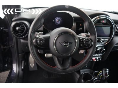 Mini One GP - CARPLAY NAVI No 1532 of 3000  - 33