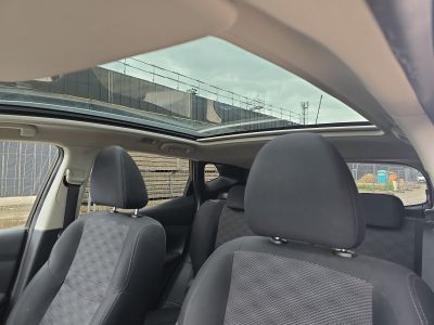 Nissan Qashqai 2017 / 1.5 dCi 110 Tekna / camera 360 / GPS / Toit ouvrant / garantie 12 mois  - 14