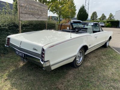 Oldsmobile Cutlass Cabriolet de 1966 - <small></small> 20.000 € <small>TTC</small>