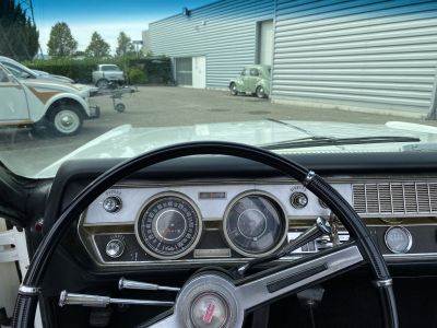 Oldsmobile Cutlass Cabriolet de 1966 - <small></small> 20.000 € <small>TTC</small>