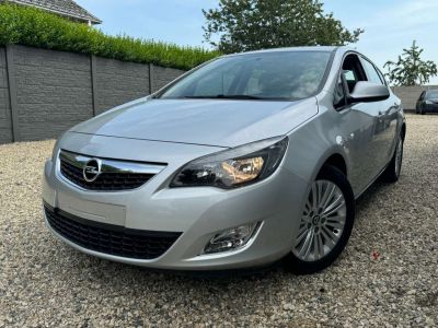 Opel Astra 1.7 CDTi ECOTEC Cosmo DPF  - 1