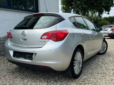 Opel Astra 1.7 CDTi ECOTEC Cosmo DPF  - 4