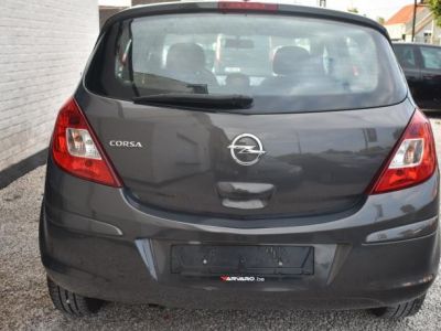 Opel Corsa 1.2i Color Edition  - 3