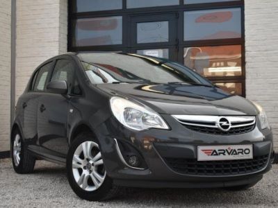 Opel Corsa 1.2i Color Edition  - 4