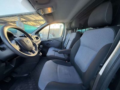 Opel Vivaro L2H1 3 sièges Galerie de toit -  - 9