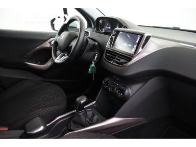 Peugeot 2008 NAVI - BLUETOOTH TOPSTAAT  - 17