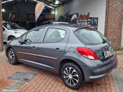 Peugeot 207 1.4+ Essence 75ch 5 portes  - 4