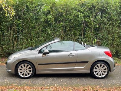 Peugeot 207 CC 1.6 HDI 110CH SPORT PACK - 11/2008 - 1ERE MAIN - GARANTIE  - 8