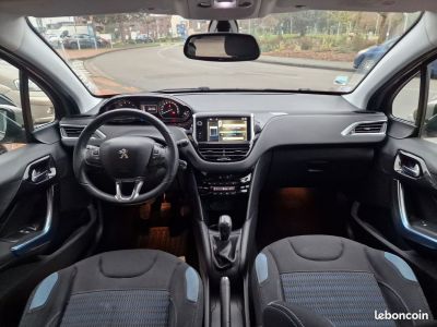 Peugeot 208 1.2 82ch Allure  - 3