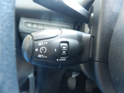 Peugeot 208 1.2i 82cv Style (Navigation Pdc Bluetooth Clim)  - 16