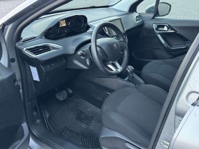 Peugeot 208 1.2i Signature -- LED NAVI GARANTIE 12 MOIS  - 10