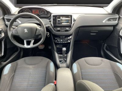 Peugeot 208 1.6i Allure  - 6