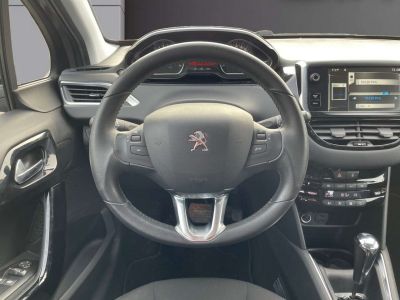 Peugeot 208 1.6i Allure  - 9