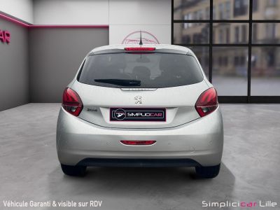 Peugeot 208  - 6