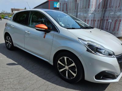 Peugeot 208 Peugeot 208 1.2  S&S BVM5 Roland Garros 110 Ch. (5 CV) 2017  - 2