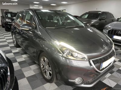 Peugeot 208 Style  - 2