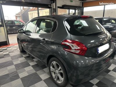 Peugeot 208 Style  - 3