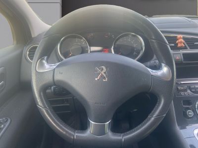 Peugeot 3008 1.6 HDi 115ch FAP BVM6 Style  - 14