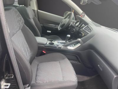 Peugeot 3008 1.6 HDi 16V 110ch FAP BMP6 Féline AVEC ATTELAGE  - 9