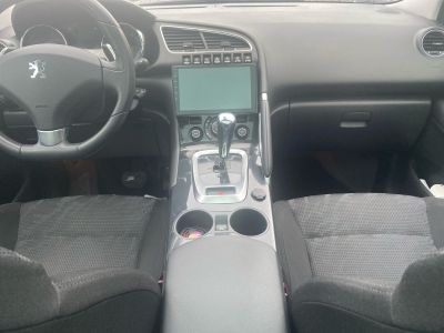 Peugeot 3008 1.6 HDi 16V 110ch FAP BMP6 Féline AVEC ATTELAGE  - 13