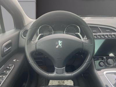 Peugeot 3008 1.6 HDi 16V 110ch FAP BMP6 Féline AVEC ATTELAGE  - 14