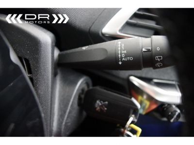 Peugeot 3008 BlueHDI 130 ALLURE - LED NAVI ICOCKPIT LEDER PANODAK FOCAL  - 35