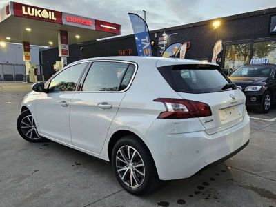 Peugeot 308 1.2 PureTech Allure STT Vente Pro  - 8