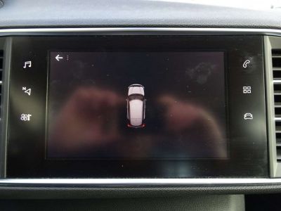 Peugeot 308 1.2i Active CARPLAY,NAVI,CRUISE,BLUETH,PDC V+A,ALU  - 17