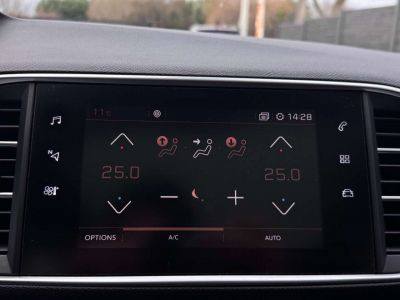 Peugeot 308 1.5 BlueHDi Allure CARPLAY-LED-PANO-CAMERA-CRUISE  - 12