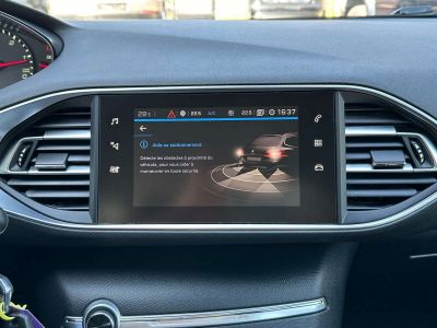 Peugeot 308 SW 1.5 BlueHDi ALLURE NAVI CARPLAY CRUISE PDC JA  - 19