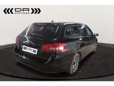 Peugeot 308 SW 1.5 BlueHDI EAT8 ALLURE - NAVIGATIE LEDER APPLE CARPLAY/ANDROID AUTO PANODAK ADAP CRUISE  - 3