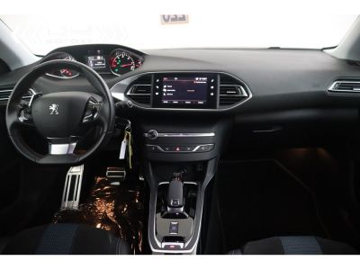 Peugeot 308 SW 1.5 BlueHDI EAT8 TECH EDITION - NAVIGATIE ADAPTIVE CRUISE TREKHAAK  - 16