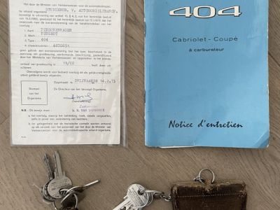 Peugeot 404 Cabriolet  - 128