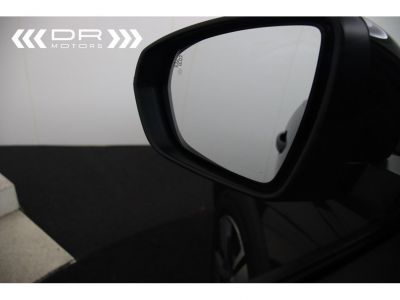 Peugeot 5008 1.5BlueHDI EAT8 ALLURE S&S - LEDER NAVI MIRROR LINK 7 PLAATSEN PANODAK  - 45