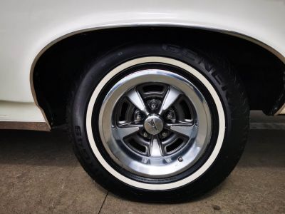 Pontiac LeMans cabriolet  v8 - boite manuelle ( 4 + R )  - 35