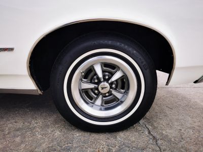 Pontiac LeMans cabriolet  v8 - boite manuelle ( 4 + R )  - 56