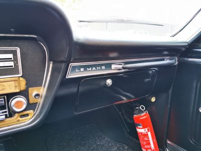 Pontiac LeMans cabriolet  v8 - boite manuelle ( 4 + R )  - 61